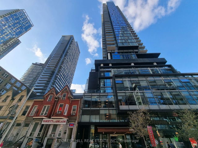 3110 - 290 Adelaide Street