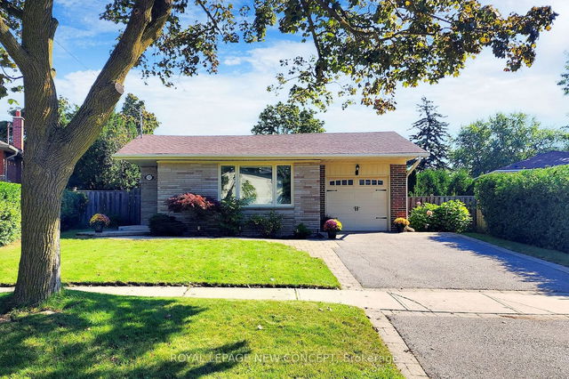 82 Lesgay Crescent