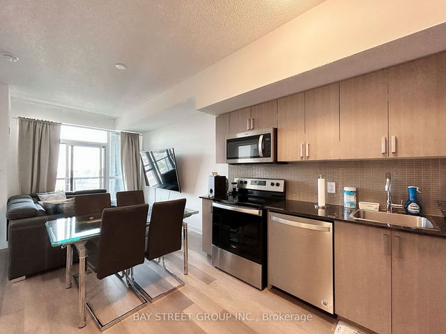 706 - 1603 Eglinton Avenue