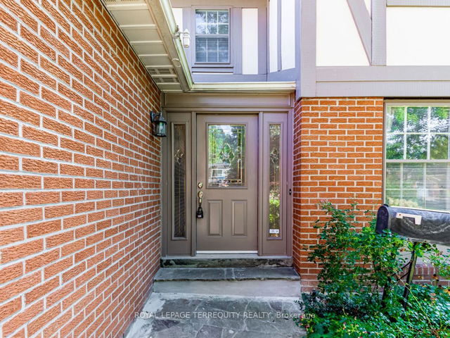 144 Mossgrove Trail