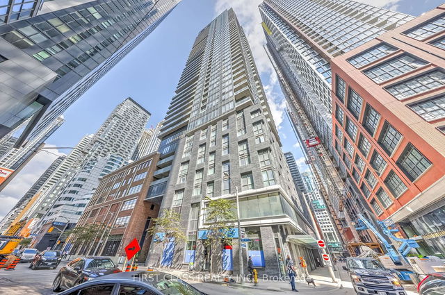 2702 - 115 Blue Jays Way