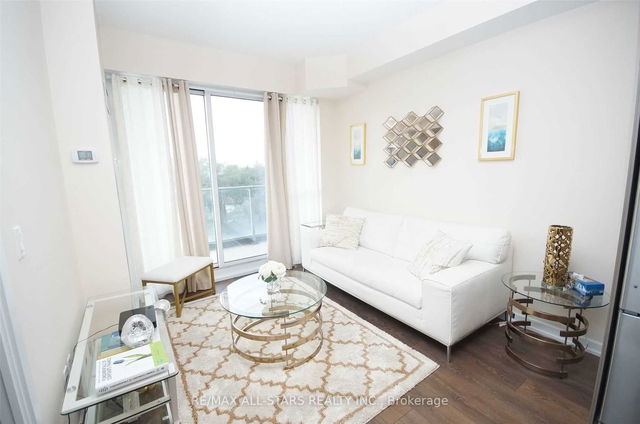 324 - 52 Forest Manor Road