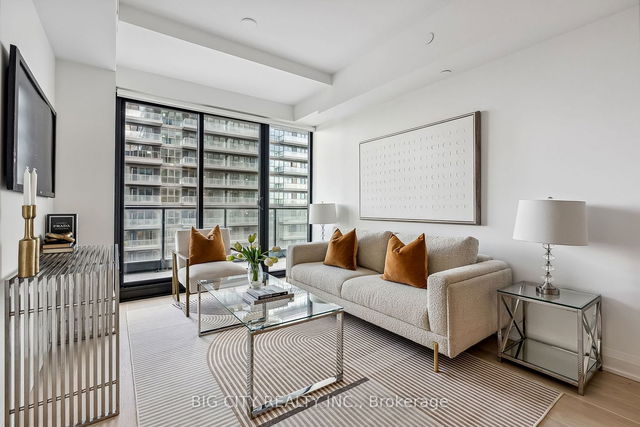 1108 - 33 Frederick Todd Way