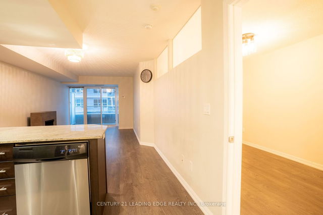 418 - 65 East Liberty Street
