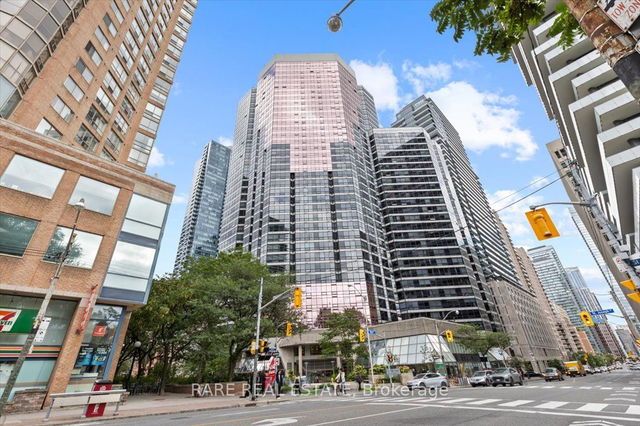 3310 - 1001 Bay Street
