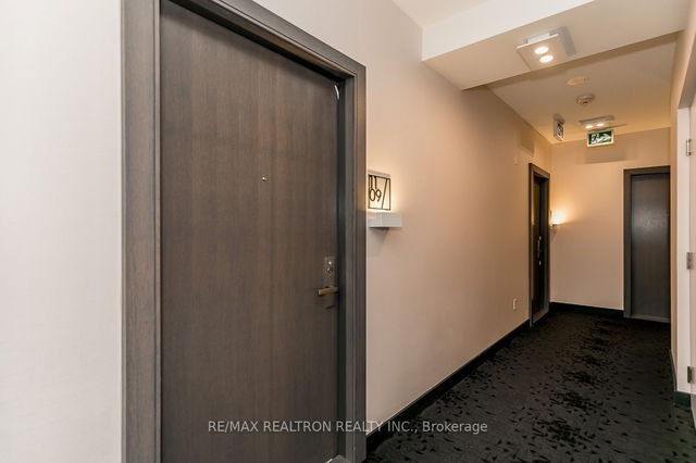 1109 - 52 Forest Manor Road