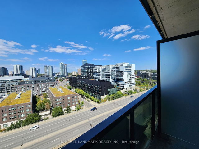 1105 - 21 Lawren Harris Square