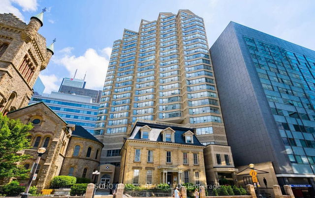 903 - 71 Simcoe Street