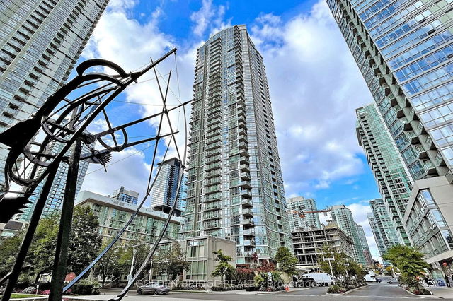 2010 - 10 Navy Wharf Court
