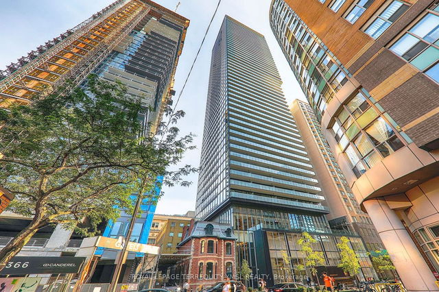 3008 - 15 Grenville Street
