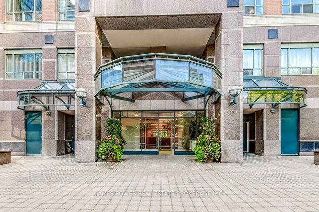 1012 - 887 BAY Street