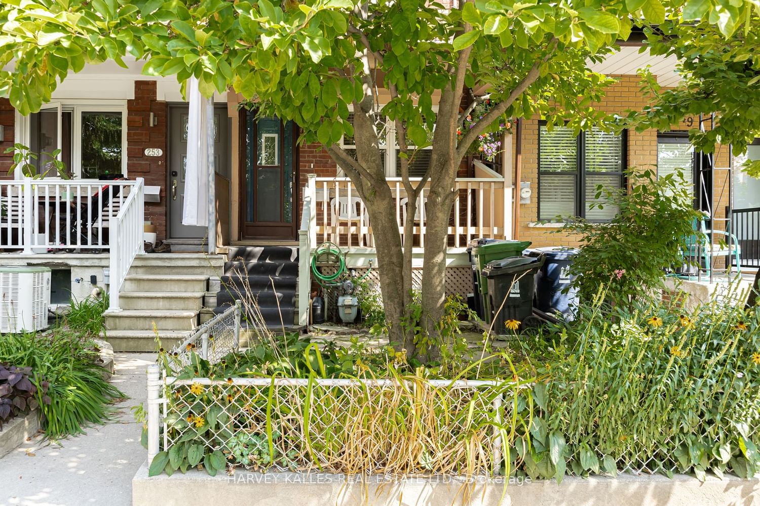 Listing Image 3