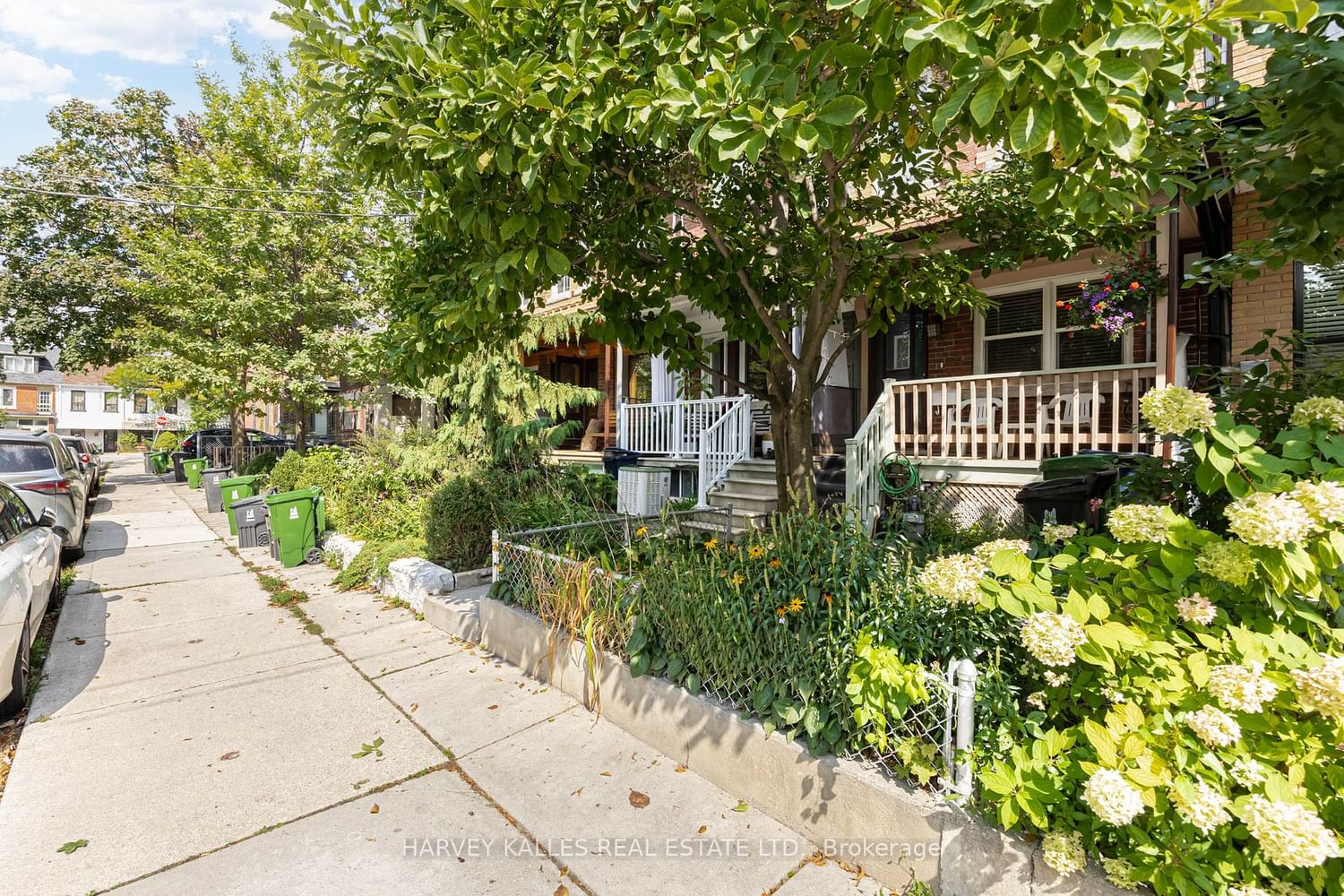 Listing Image 4