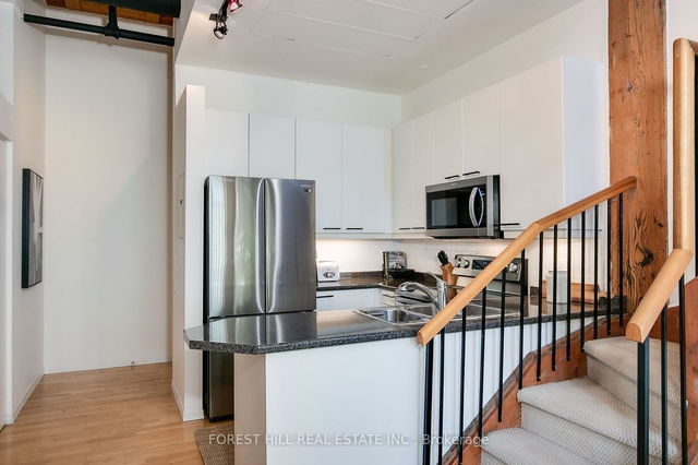 208 - 781 King Street