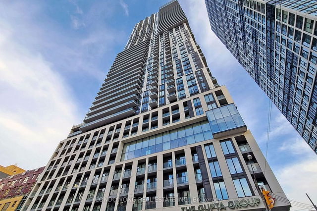 939 - 251 Jarvis Street