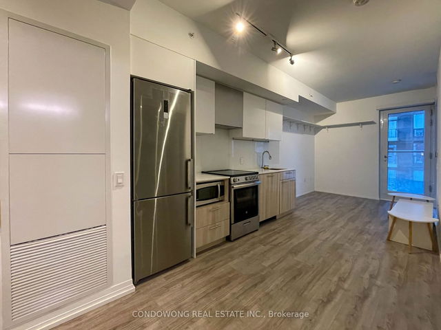 939 - 251 Jarvis Street