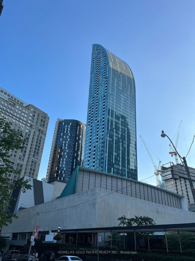 2404 - 8 The Esplanade N/A
