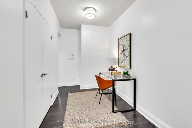 210 - 83 Redpath Avenue