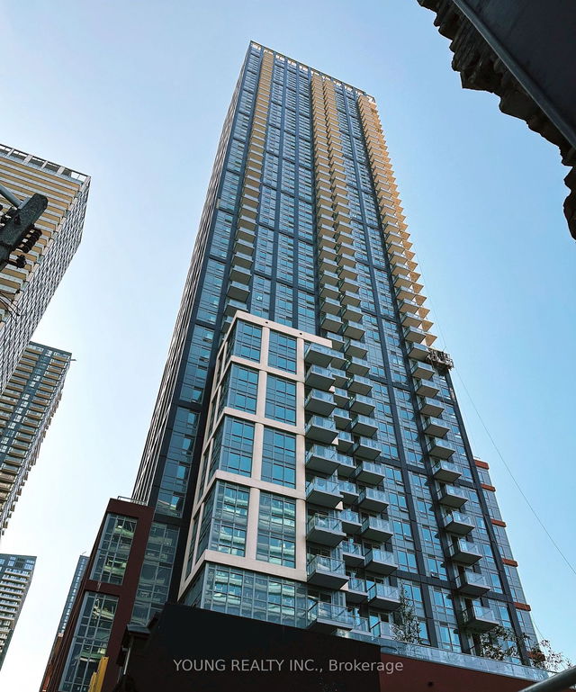 513 - 108 Peter Street