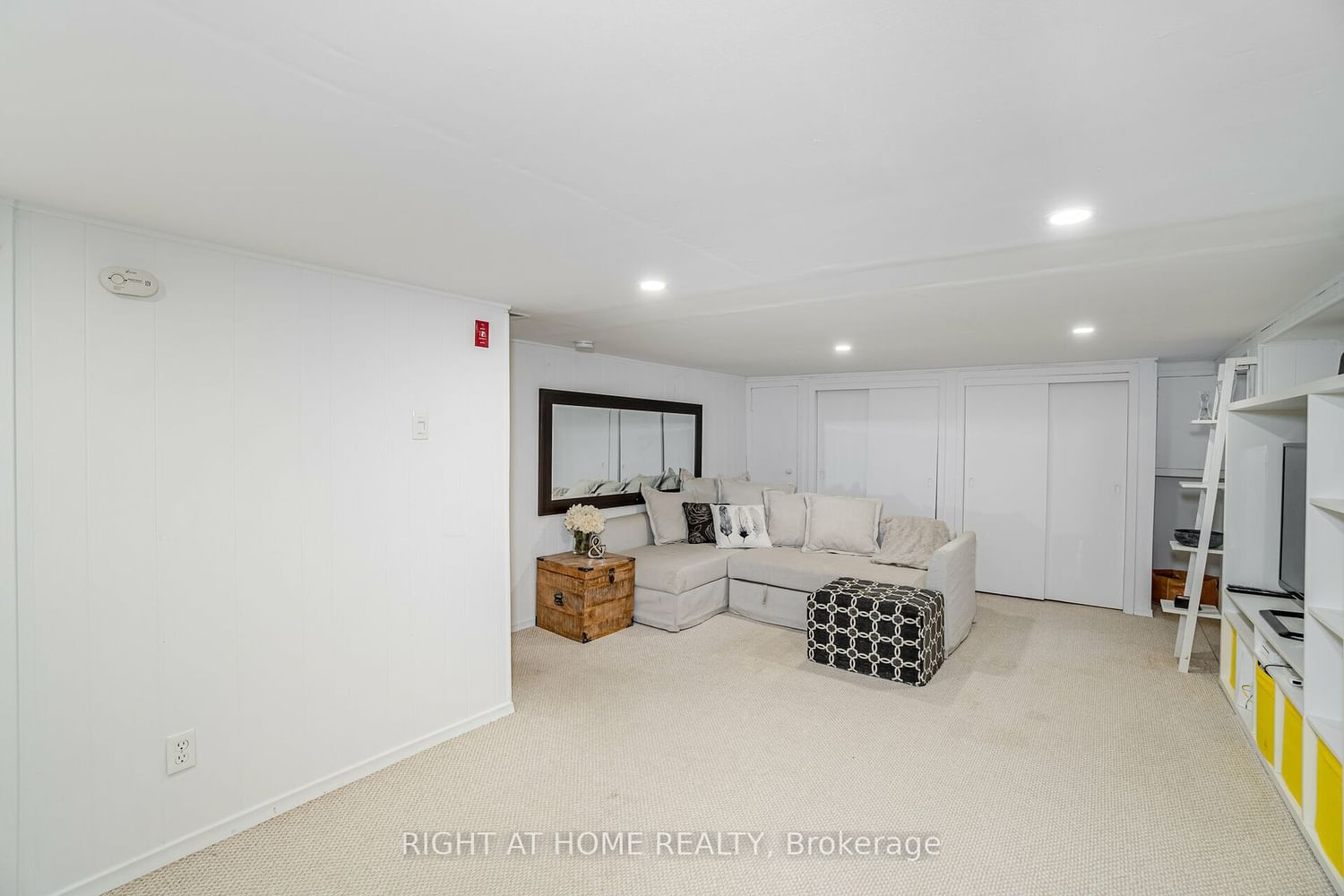 Listing Image 28