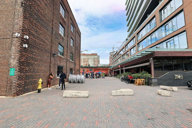 1903 - 70 Distillery Lane