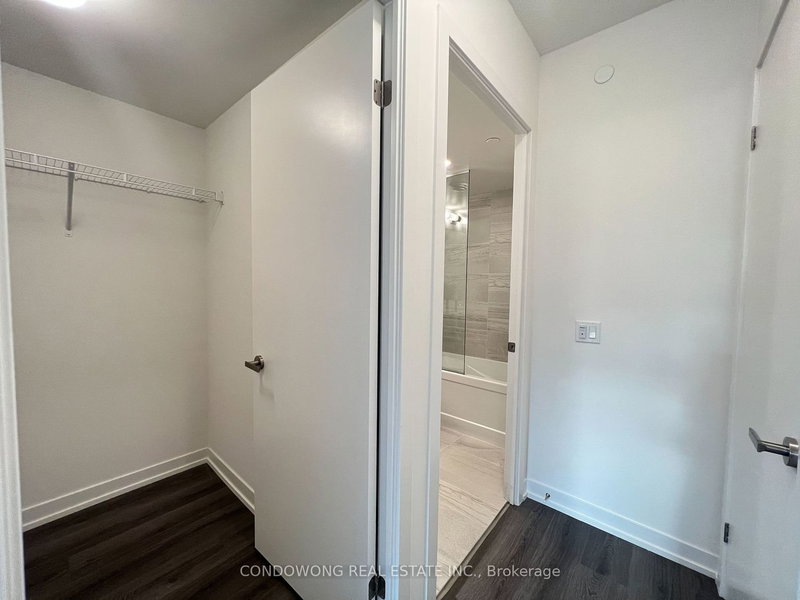 2111 - 138 Downes St, Toronto, M5E 0E4 | Image 3