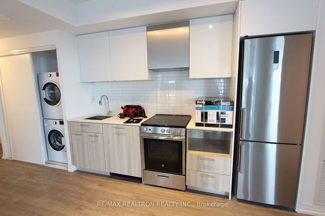 3303 - 251 Jarvis Street