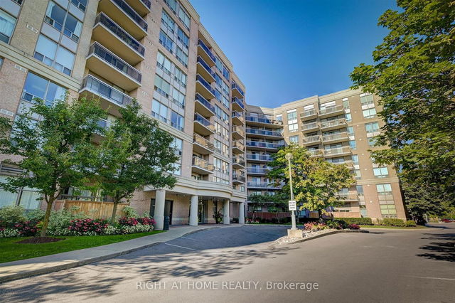 215 - 1720 Eglinton Avenue