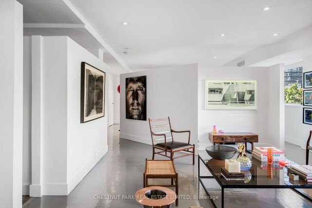 405 - 120 Rosedale Valley Road
