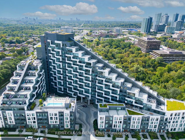 243 - 25 Adra Grado Way