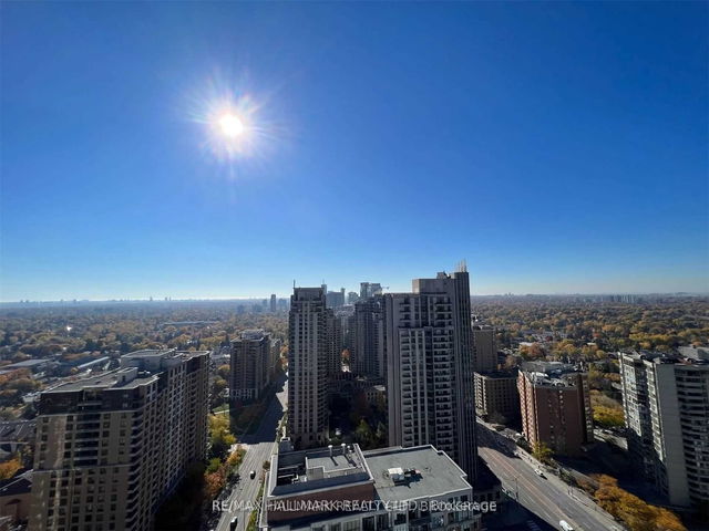 2801 - 15 Holmes Avenue