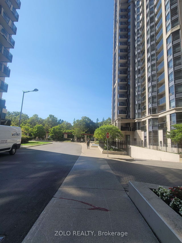 610 - 153 Beecroft Road