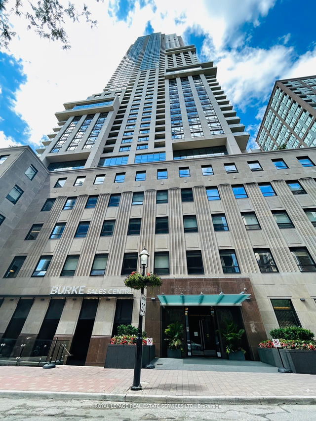 2309 - 88 Scott Street