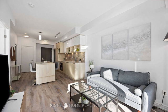 406 - 52 Forest Manor Road