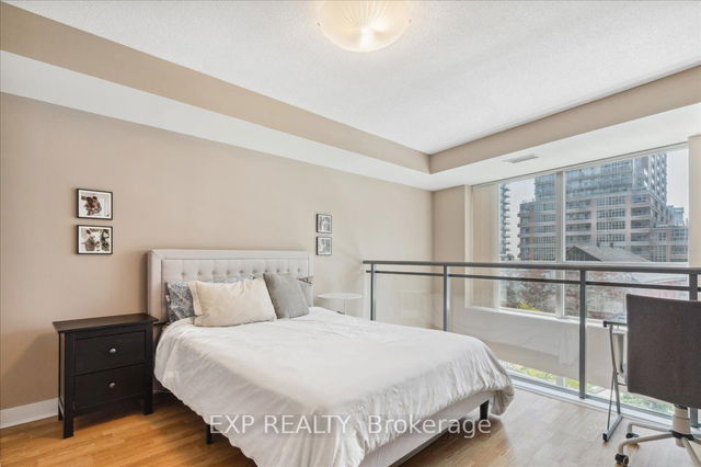 204 - 50 Lynn Williams Street