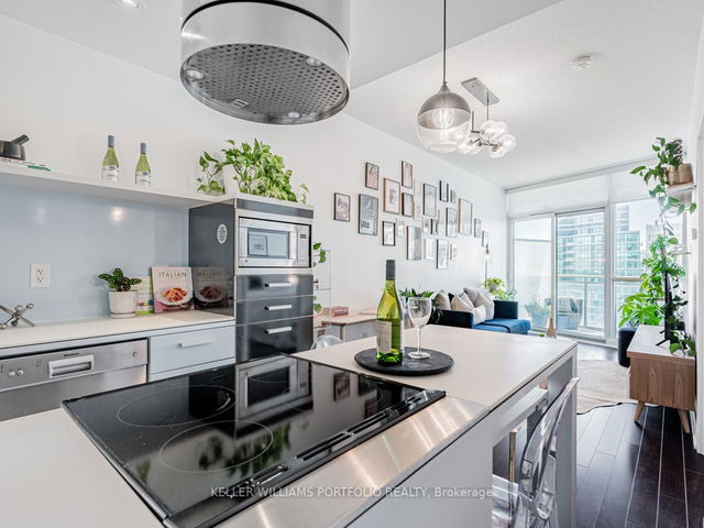 3106 - 38 Dan Leckie Way