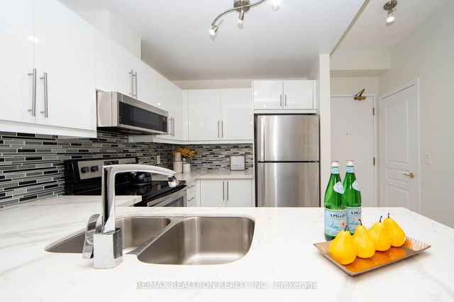 210 - 28 Byng Avenue