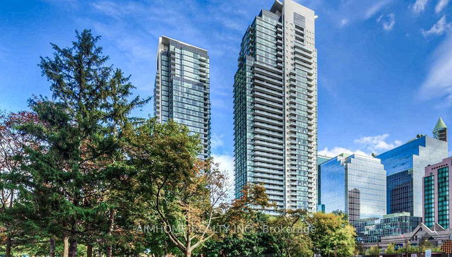 3215 - 5168 Yonge Street