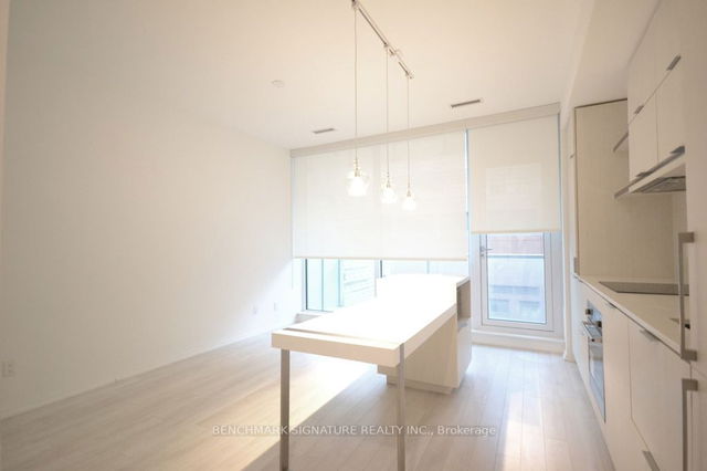 1103 - 197 Yonge Street