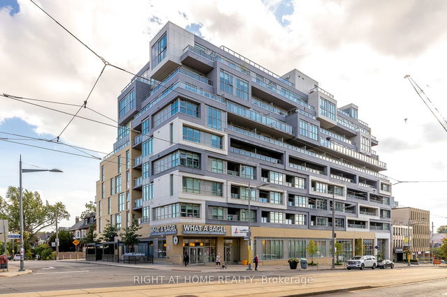 903 - 835 St. Clair Avenue