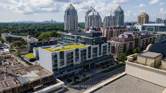 738 - 621 Sheppard Avenue