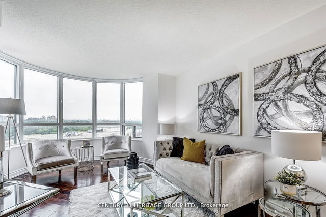 1422 - 15 Northtown Way