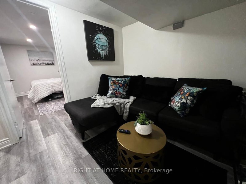 36 Mintwood Dr, Toronto, M2M 3A7 | Image 3