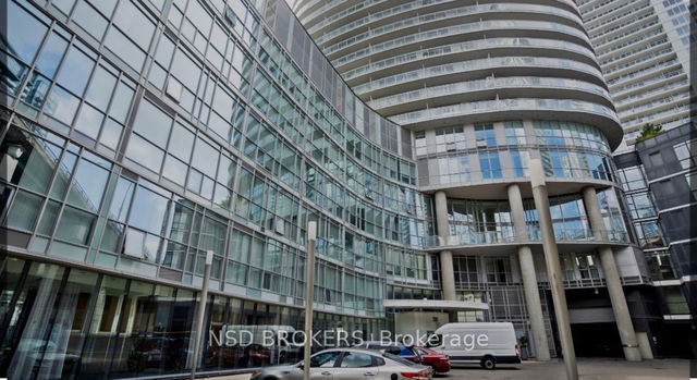 909 - 38 Dan Leckie Way Way
