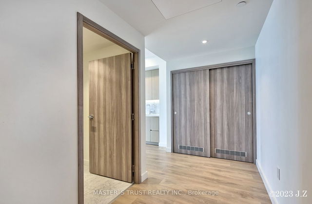1115 - 95 Mcmahon Drive