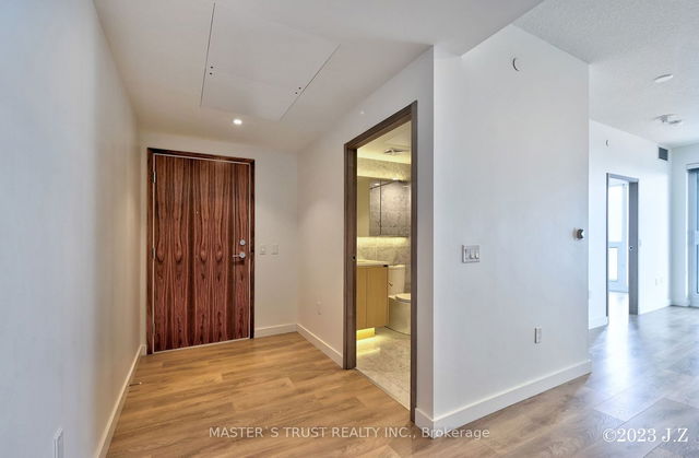 1115 - 95 Mcmahon Drive