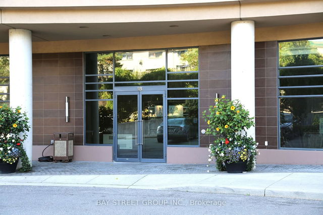 801 - 18 Valley Woods Road