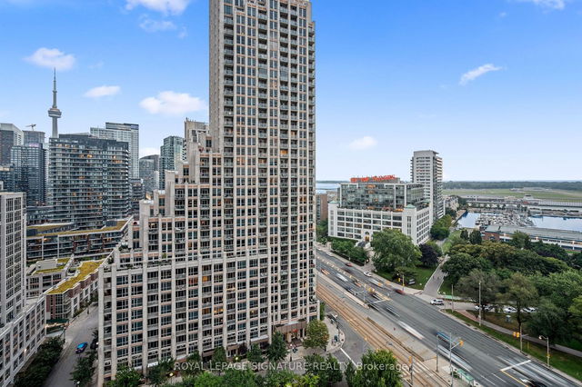 1801 - 215 Fort York Boulevard