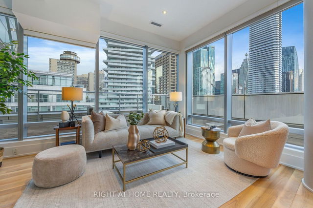 1102 - 39 Queens Quay