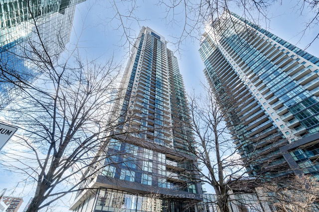 102 - 5162 Yonge Street